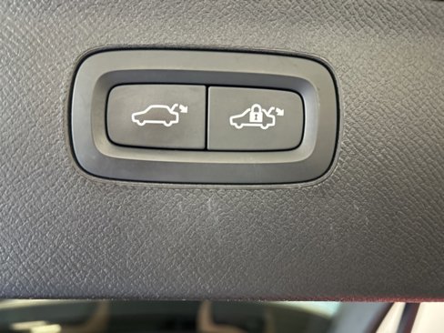 Used 2019 Volvo XC90 T6 Momentum w/ Advanced Package image 30