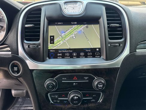 Used 2020 Chrysler 300 Limited image 39