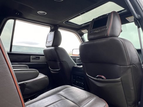 Used 2017 Ford Expedition EL King Ranch image 25
