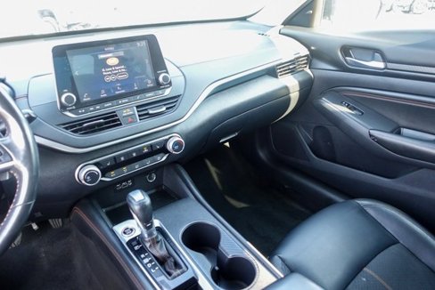Used 2022 Nissan Altima 2.5 SR w/ Midnight Edition Package image 23