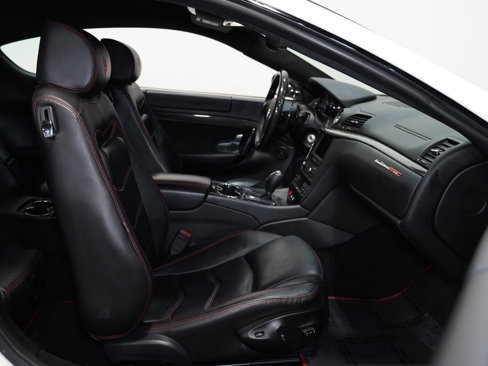 Used 2012 Maserati GranTurismo MC image 32