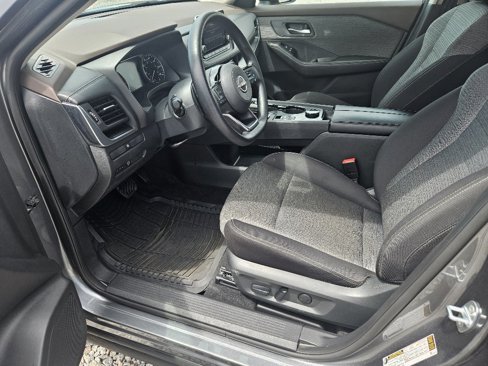 Used 2023 Nissan Rogue SV image 10