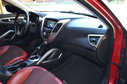 Used 2012 Hyundai Veloster w/ Tech Pkg image 27