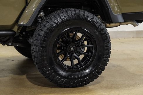Used 2025 Jeep Gladiator Sport image 55