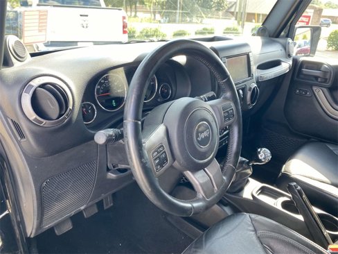 Used 2013 Jeep Wrangler Unlimited Sahara image 21