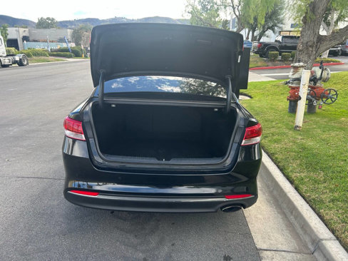 Used 2018 Kia Optima LX image 2