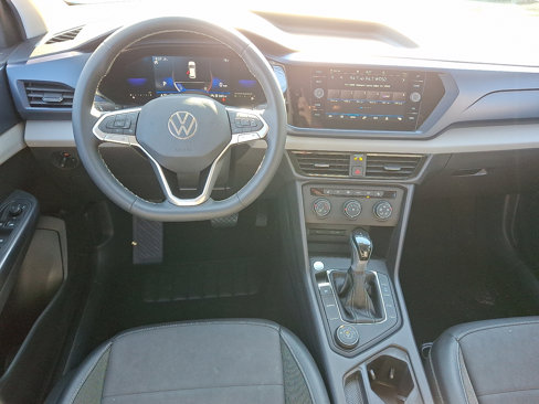 Used 2022 Volkswagen Taos SE image 9