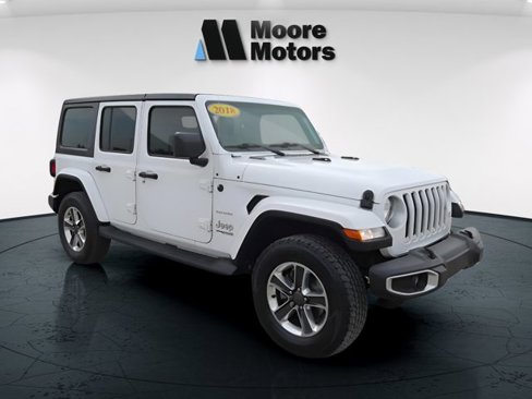 Used 2018 Jeep Wrangler Unlimited Sahara image 1