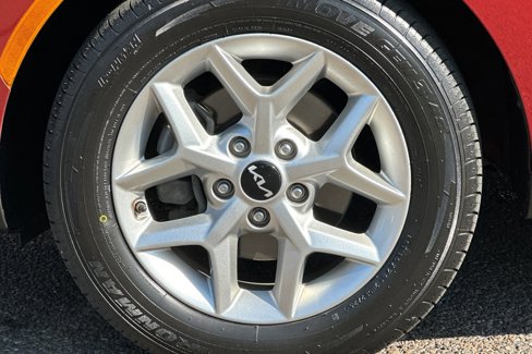 Used 2023 Kia Soul LX w/ LX Technology Package image 25