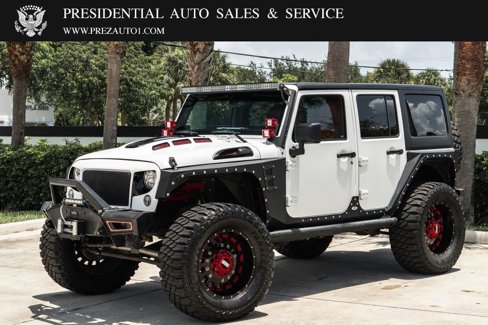 Used 2017 Jeep Wrangler Unlimited Sahara w/ Connectivity Group image 1