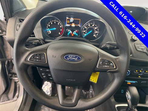 Used 2019 Ford Escape S image 9