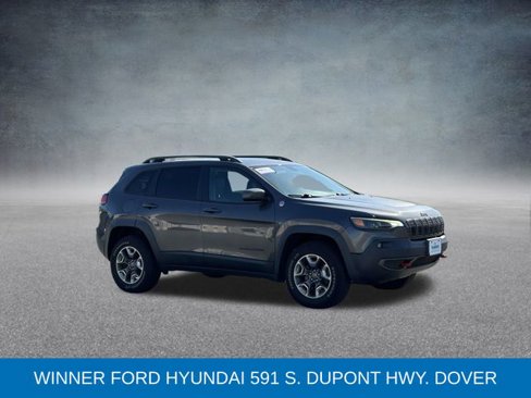 Used 2019 Jeep Cherokee Trailhawk image 4