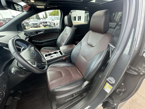 Used 2021 Ford Edge Titanium w/ Equipment Group 301A image 20