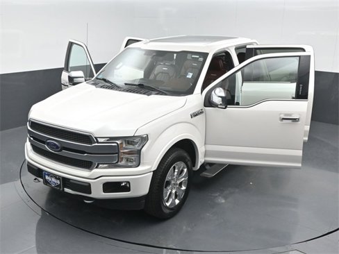 Used 2018 Ford F150 Platinum w/ Equipment Group 701A Luxury image 26