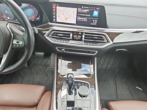 Used 2021 BMW X5 xDrive40i w/ Premium Package image 11