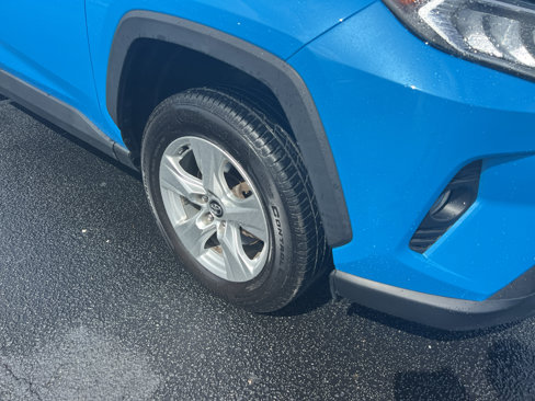 Used 2021 Toyota RAV4 XLE image 17