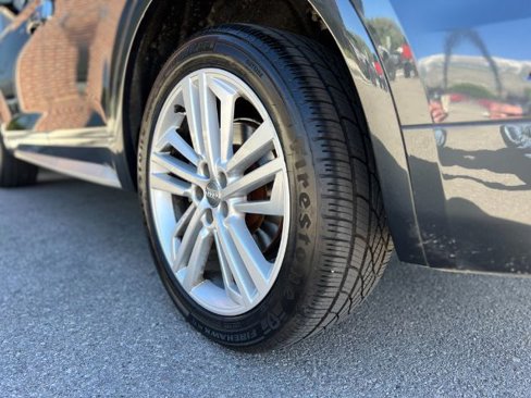 Used 2019 Audi Q5 2.0T Premium Plus image 32