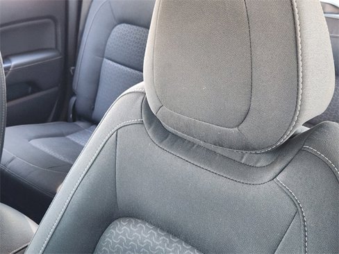 Used 2020 GMC Canyon SLE w/ Elevation Edition image 15