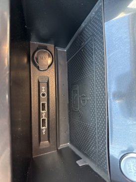 Used 2020 Volkswagen Tiguan SE w/ Panoramic Sunroof Package image 29