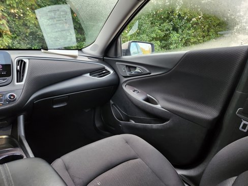 Used 2022 Chevrolet Malibu LT image 22
