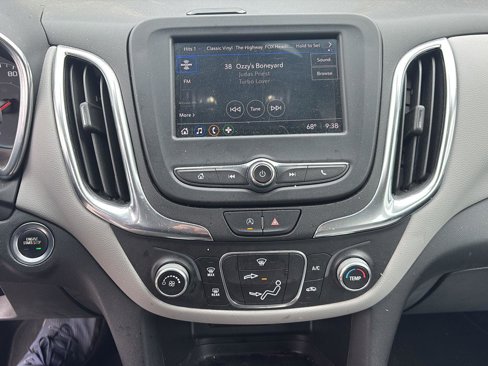 Used 2022 Chevrolet Equinox LS image 11