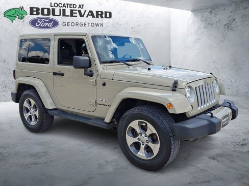 Used 2017 Jeep Wrangler Sahara w/ Connectivity Group image 5