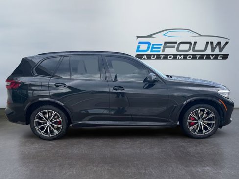 Used 2022 BMW X5 xDrive40i w/ M Sport Package image 13