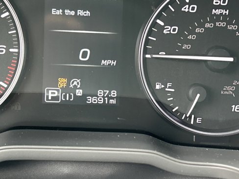 Used 2024 Subaru Crosstrek 2.0i Premium image 32