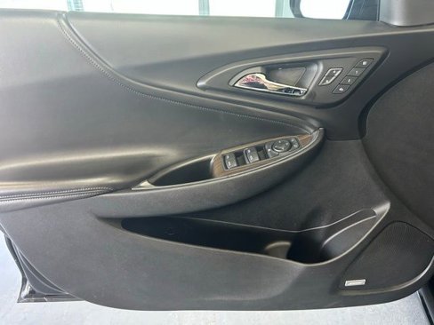 Used 2018 Chevrolet Malibu Premier w/ Driver Confidence Package image 15