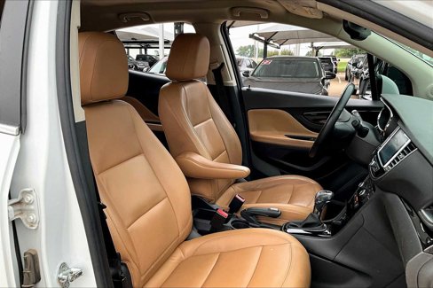 Used 2019 Buick Encore Essence image 8