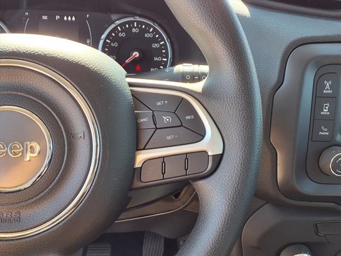 Used 2019 Jeep Renegade Sport image 18