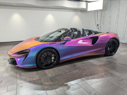New 2025 McLaren Artura Spider image 3