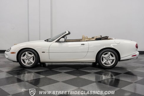 Used 1998 Jaguar XK8 Convertible image 6