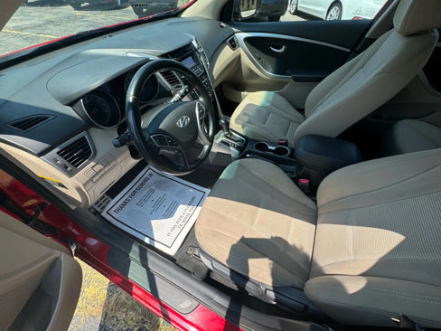 Used 2013 Hyundai Elantra GT w/ Touch & Go Pkg image 15