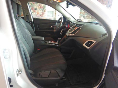 Used 2017 GMC Terrain SLE image 11