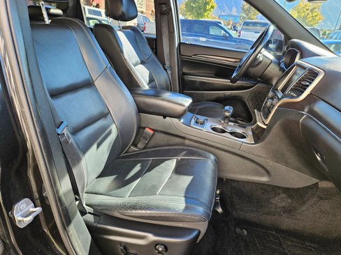 Used 2014 Jeep Grand Cherokee Limited w/ Luxury Group II image 34