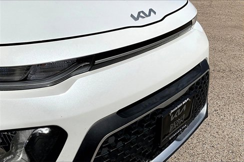 Used 2022 Kia Soul LX image 28