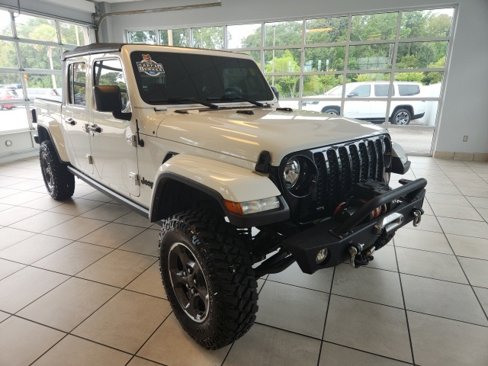 Certified 2022 Jeep Gladiator Sport image 3