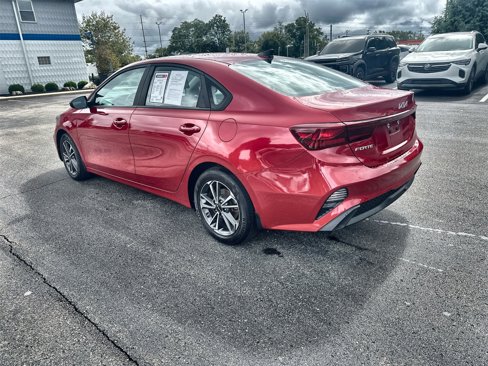 Used 2022 Kia Forte LXS image 6