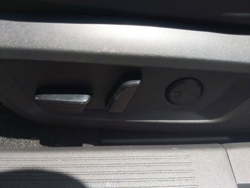 Used 2022 Nissan Rogue SV image 19