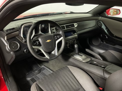 Used 2015 Chevrolet Camaro LS image 17
