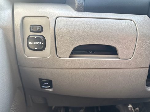 Used 2009 Toyota Camry LE image 30