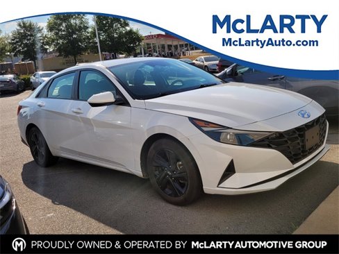 Used 2023 Hyundai Elantra SEL image 1