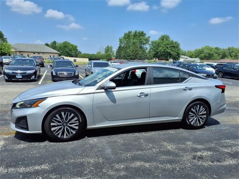 Used 2023 Nissan Altima 2.5 SV image 7