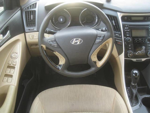 Used 2012 Hyundai Sonata GLS image 11