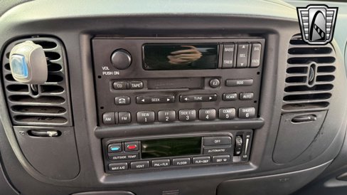 Used 2002 Ford F150 Harley-Davidson image 19