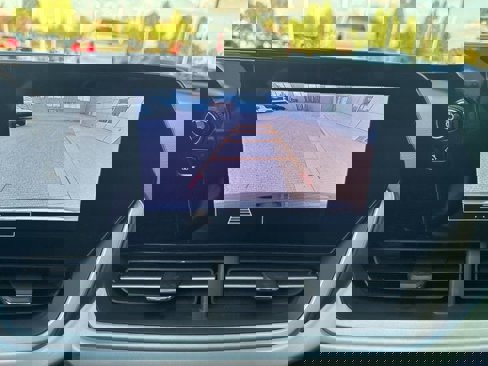 Certified 2025 Chevrolet Trax LS image 12