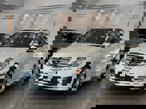 Used 2012 Mercedes-Benz C 250 Sedan image 1