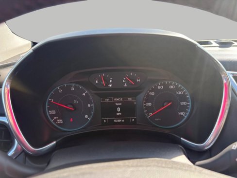 Used 2018 Chevrolet Equinox LT image 15