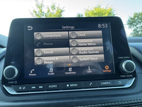 Used 2023 Nissan Rogue S image 27